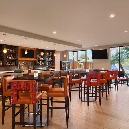 Delta Hotels by Marriott Anaheim Garden Grove Exterior foto