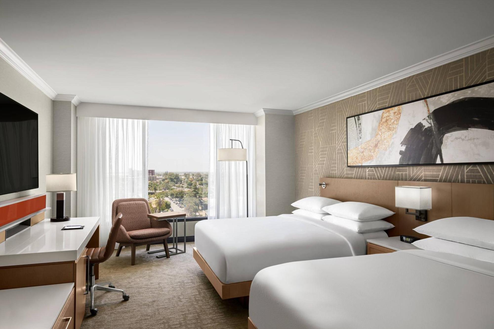 Delta Hotels by Marriott Anaheim Garden Grove Exterior foto