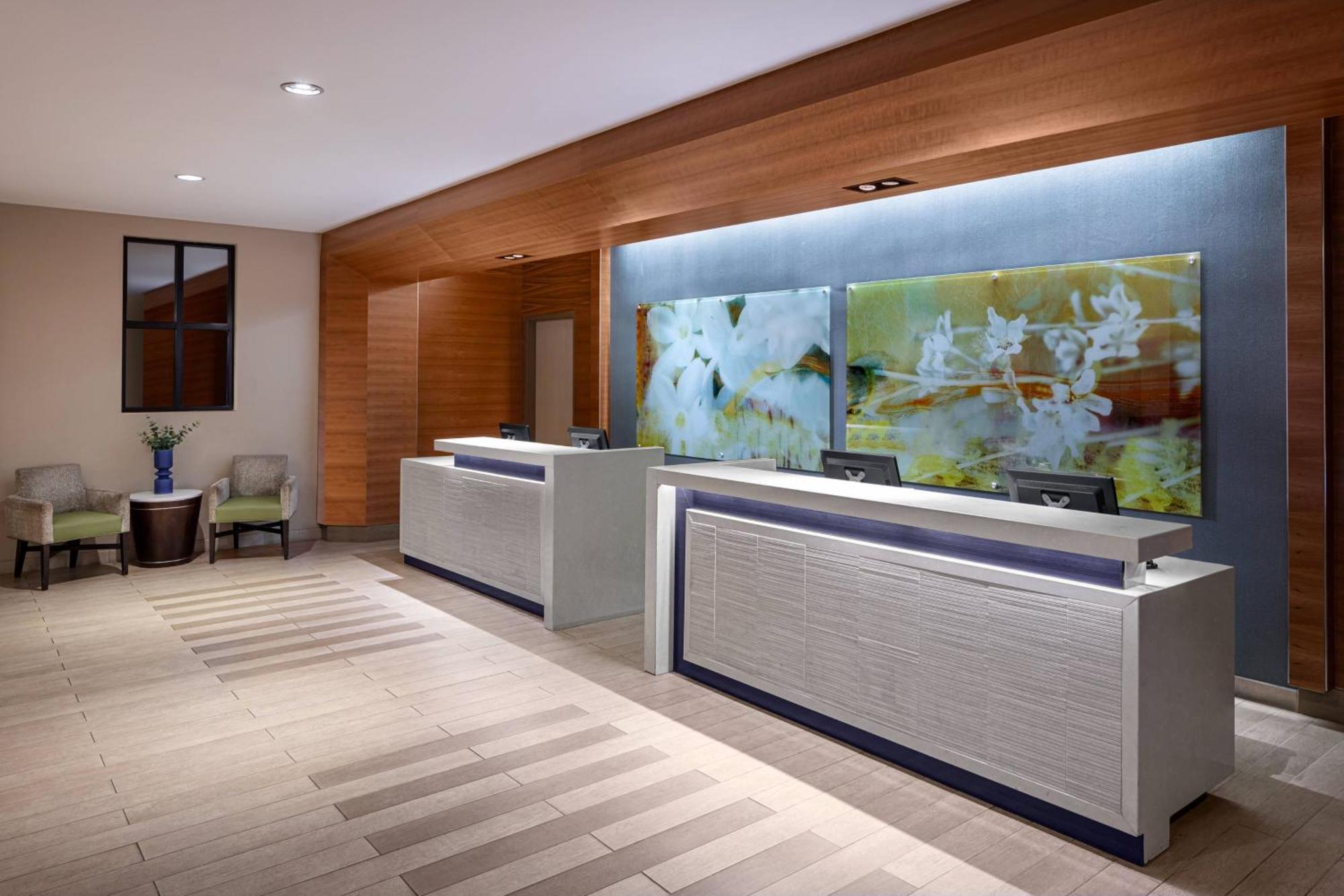 Delta Hotels by Marriott Anaheim Garden Grove Exterior foto